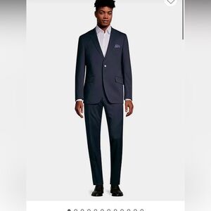 Horst

Regular-Fit Stretch-Wool Suit
